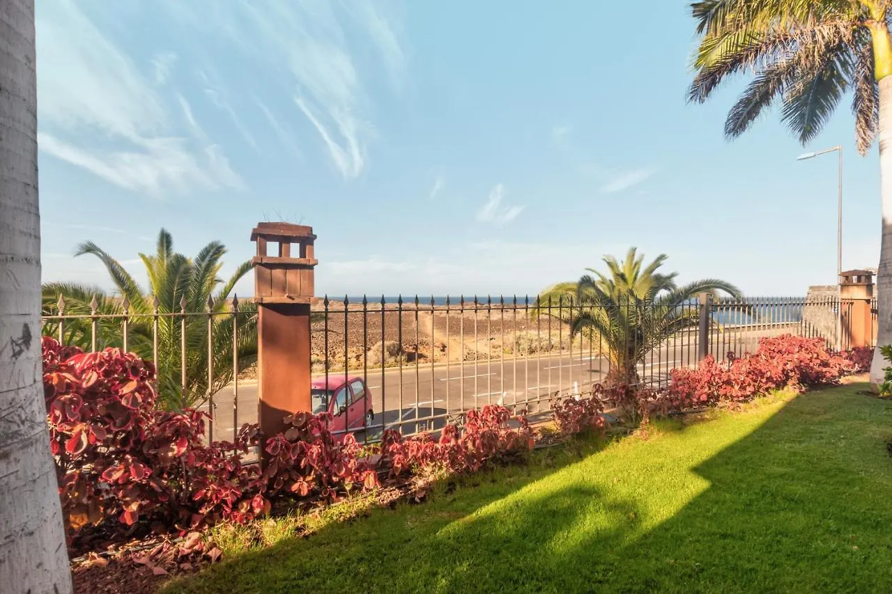 Alzaro 0 Vila Palm-mar 0*,